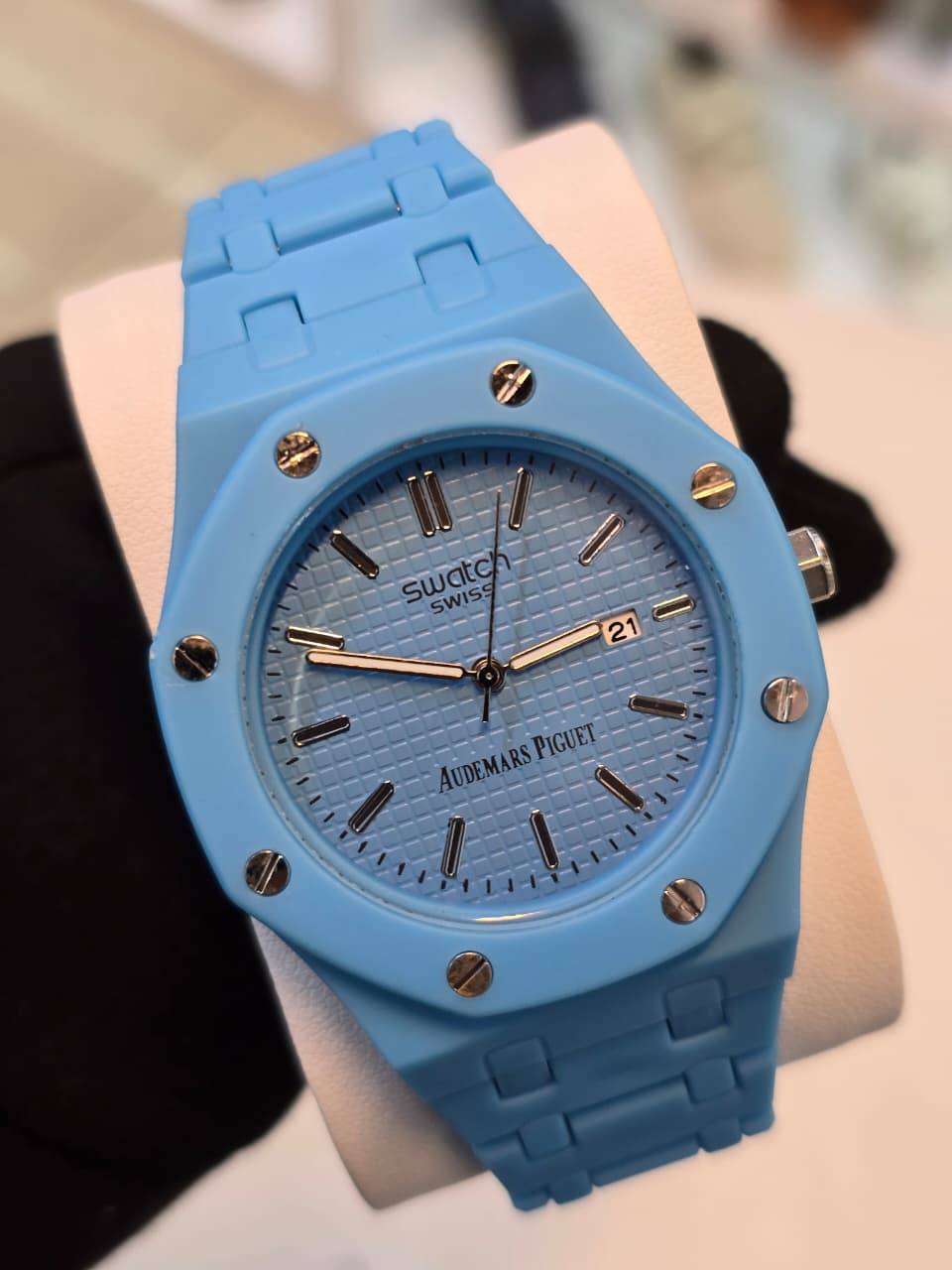 Swatch
50 dhs🇦🇪🇦🇪

Zain29
♥️♥️♥️