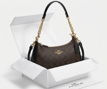 Coach

With box

100 dhs🇦🇪🇦🇪

Zain219
♥️♥️♥️