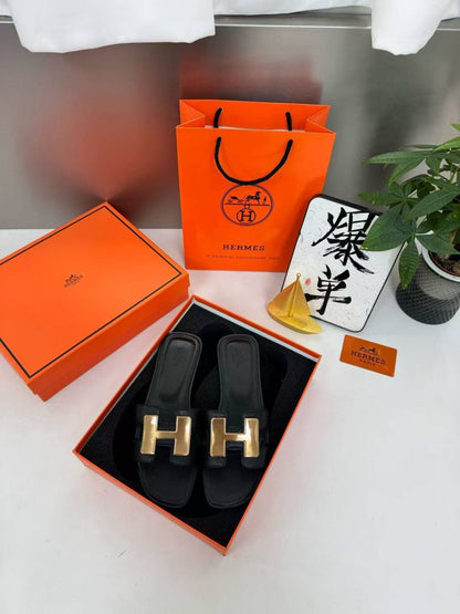 Hermes
size 36-41
95 dhs🇦🇪🇦🇪

Zain40
♥️♥️♥️