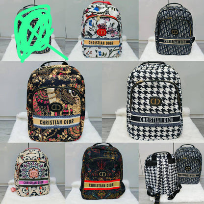 DIOR BACKPACK 
GOOD QUALITY 
55 dhs✅

Zain40
♥️♥️♥️
