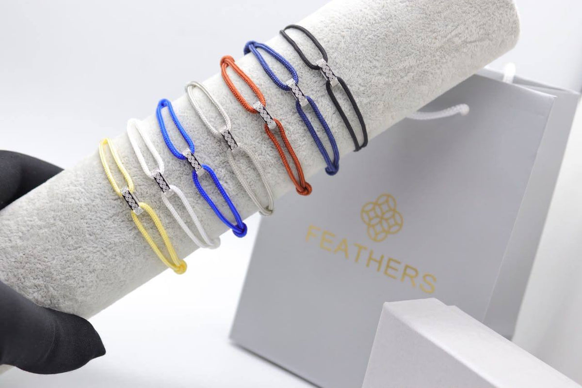 Feather Bracelet

60 dhs🇦🇪🇦🇪

With Box And paper bag
Zain33
♥️♥️♥️