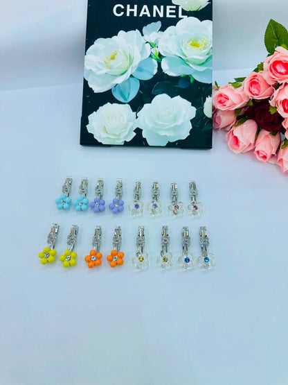 Hair clip
Offer price 
Pair

*30* AED simple box

Zain48
♥️♥️♥️