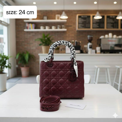 Dior
ᴍᴀᴛᴛᴇ ʟᴇᴀᴛʜᴇʀ ᴍᴀᴛᴇʀɪᴀʟ
ᴡɪᴛʜ ᴛᴡɪʟʟʏ ɪɴᴄʟᴜᴅᴇ
sɪᴢᴇ: 24 cm
ᴡɪᴛʜ BOX
🎁🎁🎁

110 dhs🪙🌨️

Zain31
♥️♥️♥️