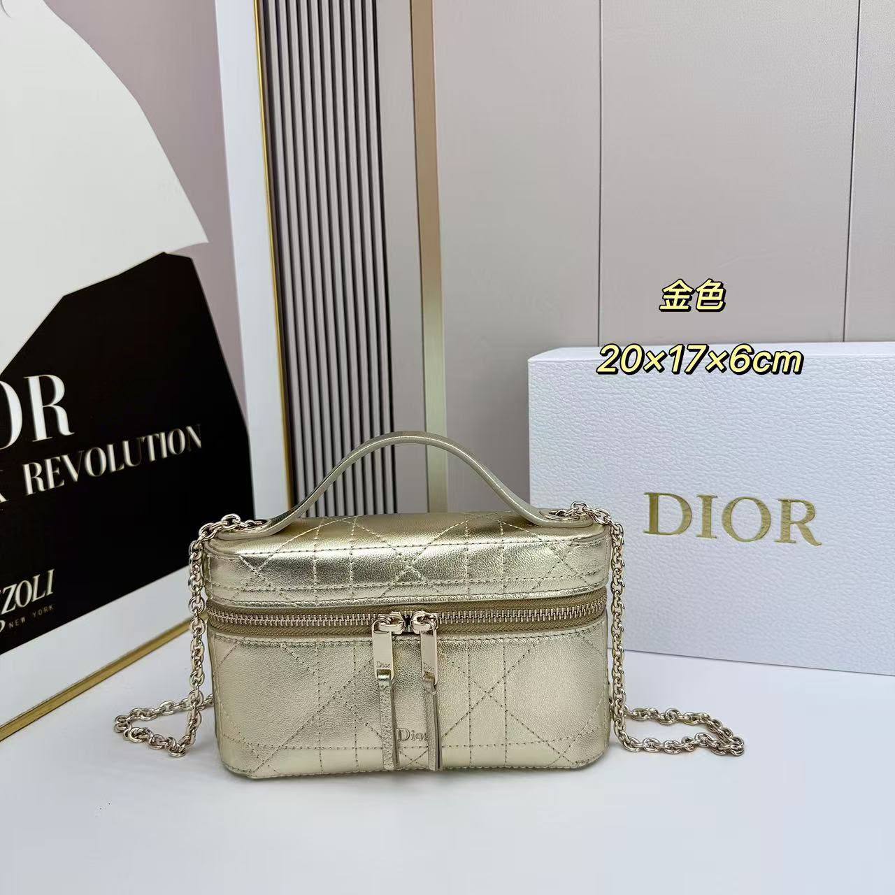 Dior
Master❣️❣️
320 dhs🇦🇪🇦🇪

Zain141
♥️♥️♥️