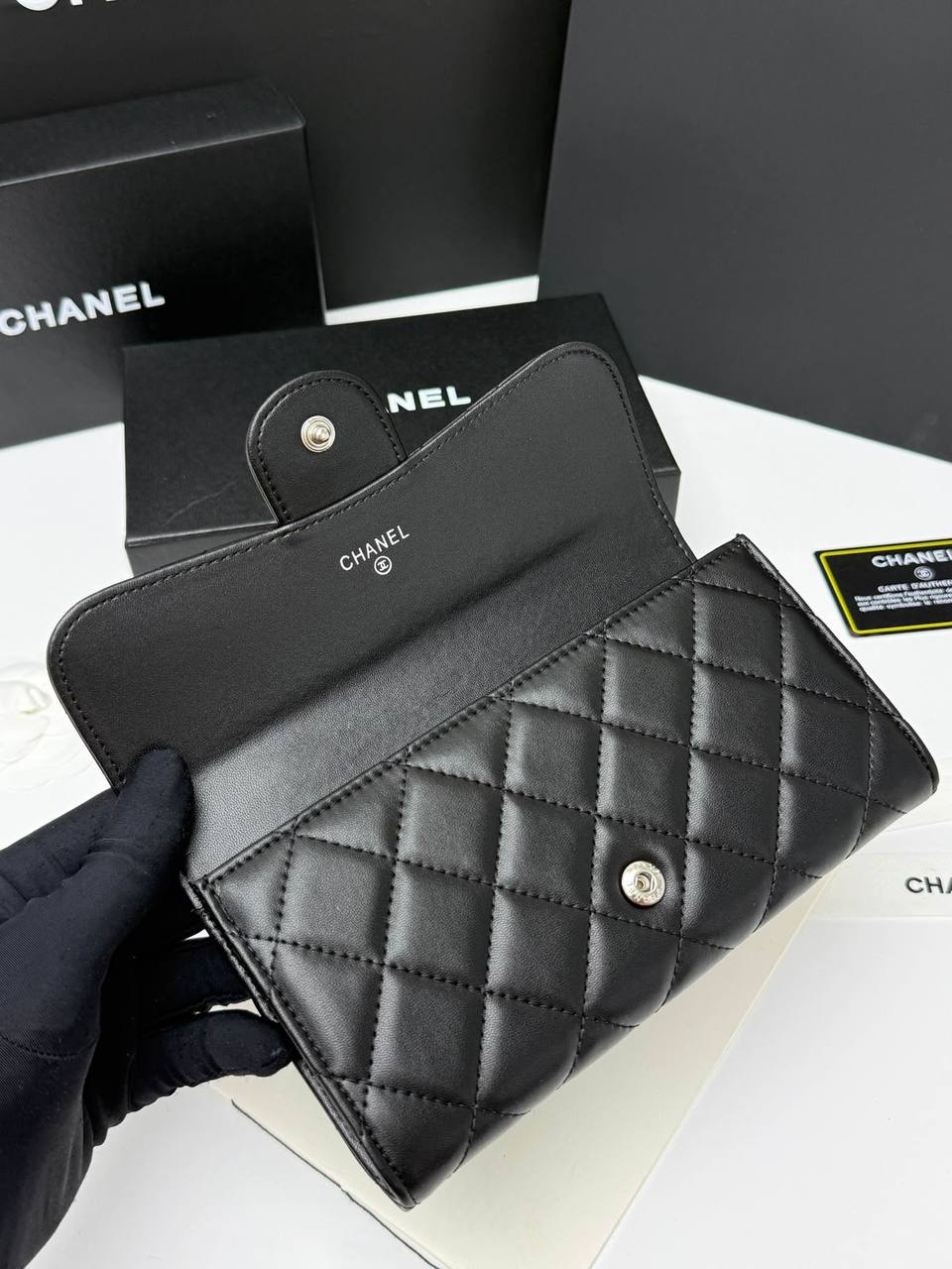 Chanel
💜*Super Master*💜
380 dhs✅

Zain275
♥️♥️♥️