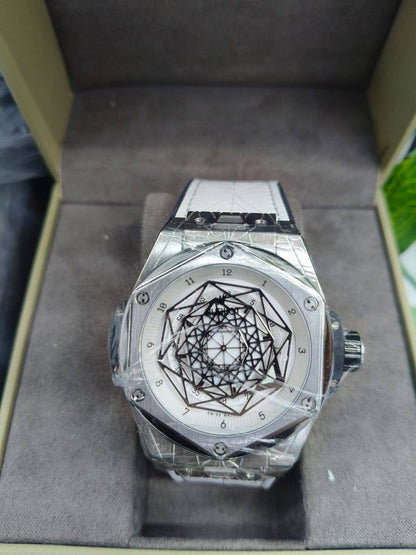Super Master Xxx
Hublot master 
900 dhs✅,🥰👍

Zain25
♥️♥️♥️