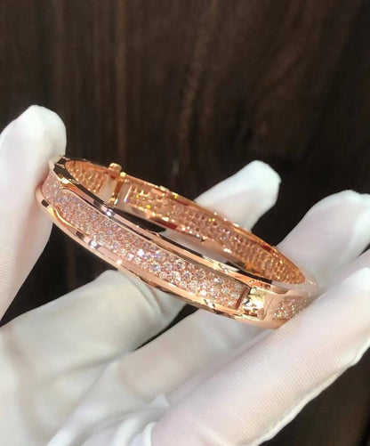 *BVLGARI❤️‍🔥*
Bangle 🦋
Master quality 💯
With normal boxes 🗃️ 
110 dhs🇦🇪🇦🇪🇦🇪


With master box 📦 
170 dhs🇦🇪🇦🇪🇦🇪

Zain216
♥️♥️♥️