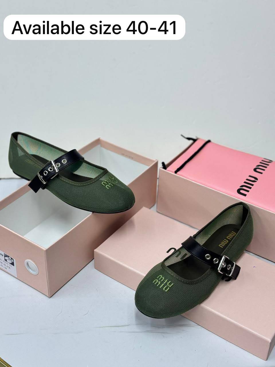 Miu Miu

💯high quality
105 dhs✅

Zain21
♥️♥️♥️