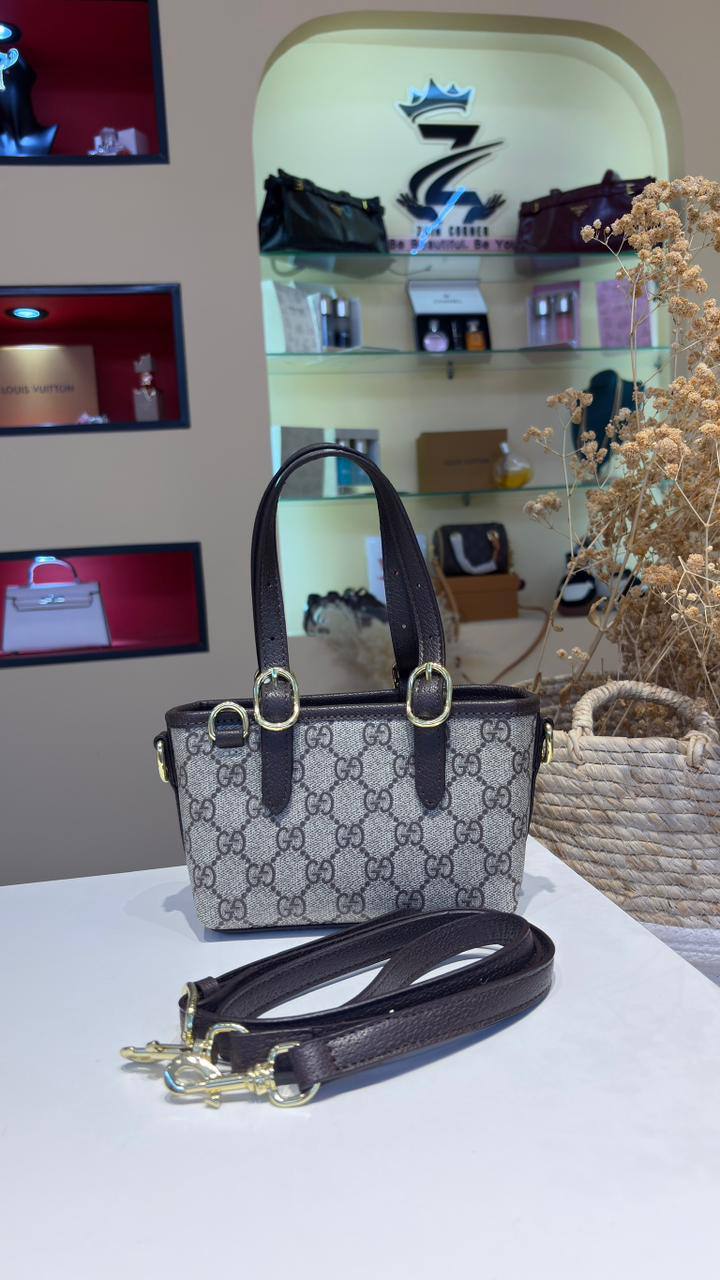 Gucci

100 dhs💓

Zain39
♥️♥️♥️
