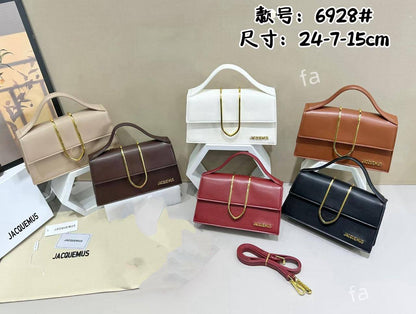 💖 Jacquemus
1️⃣ First quality +🎁
Size : 24  * 15 cm
110 dhs🇦🇪🇦🇪
with box 🎁

Zain115
♥️♥️♥️