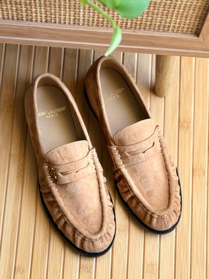 𝗬𝗦𝗟 - 𝗟𝗘 𝗟𝗢𝗔𝗙𝗘𝗥
𝗦𝗶𝘇𝗲: 𝟯𝟲 𝘁𝗼 𝟰𝟭
530 dhs❣️

Zain178
♥️♥️♥️