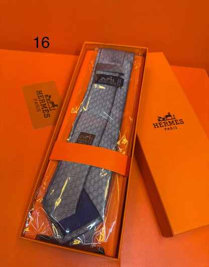 Hermes
Gucci
LV
Dior

Withbox

75 dhs🇦🇪🇦🇪

Zain93
♥️♥️♥️
