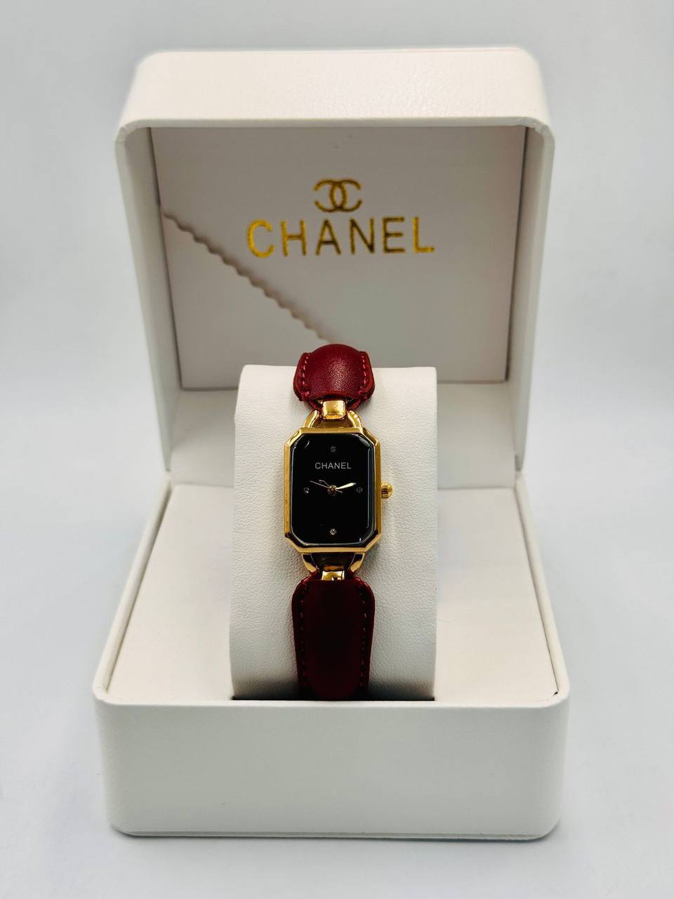 CHANEL  Ladies*🤩🤩
60 dhs🇦🇪

Zain08
♥️♥️♥️