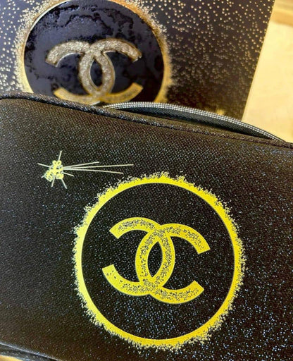 Chanel
90 dhs✅
SIZE：22cm

Zain07
♥️♥️♥️