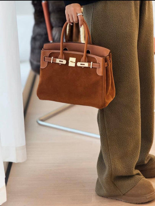 Hermes
115 dhs❣️
size 24cm

Zain26
♥️♥️♥️