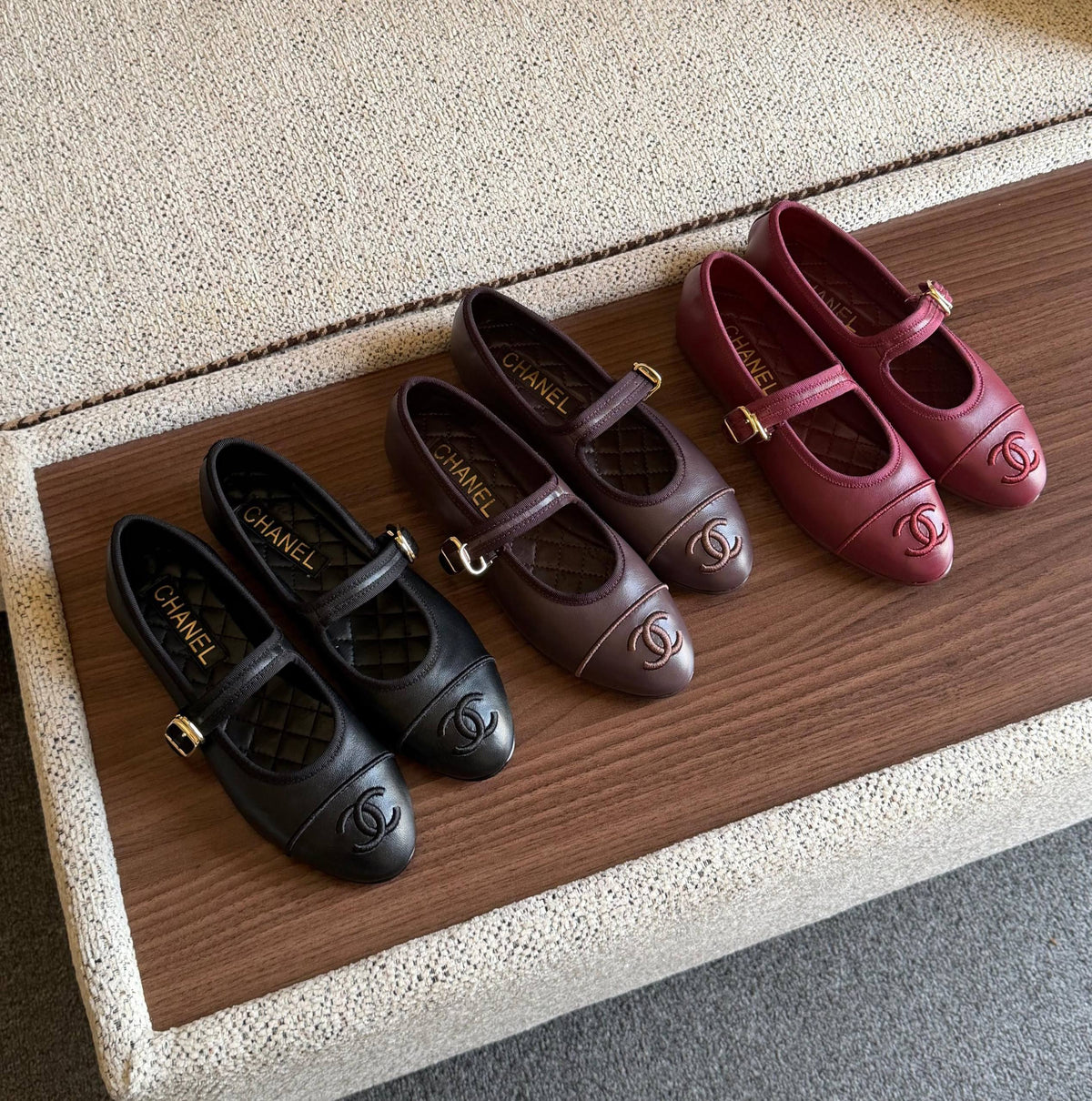 CHANEL 💫🌼
SuperMaster Quality 💯
430 dhs🇦🇪🇦🇪

Size: 36-41 💥

Zain171
♥️♥️♥️