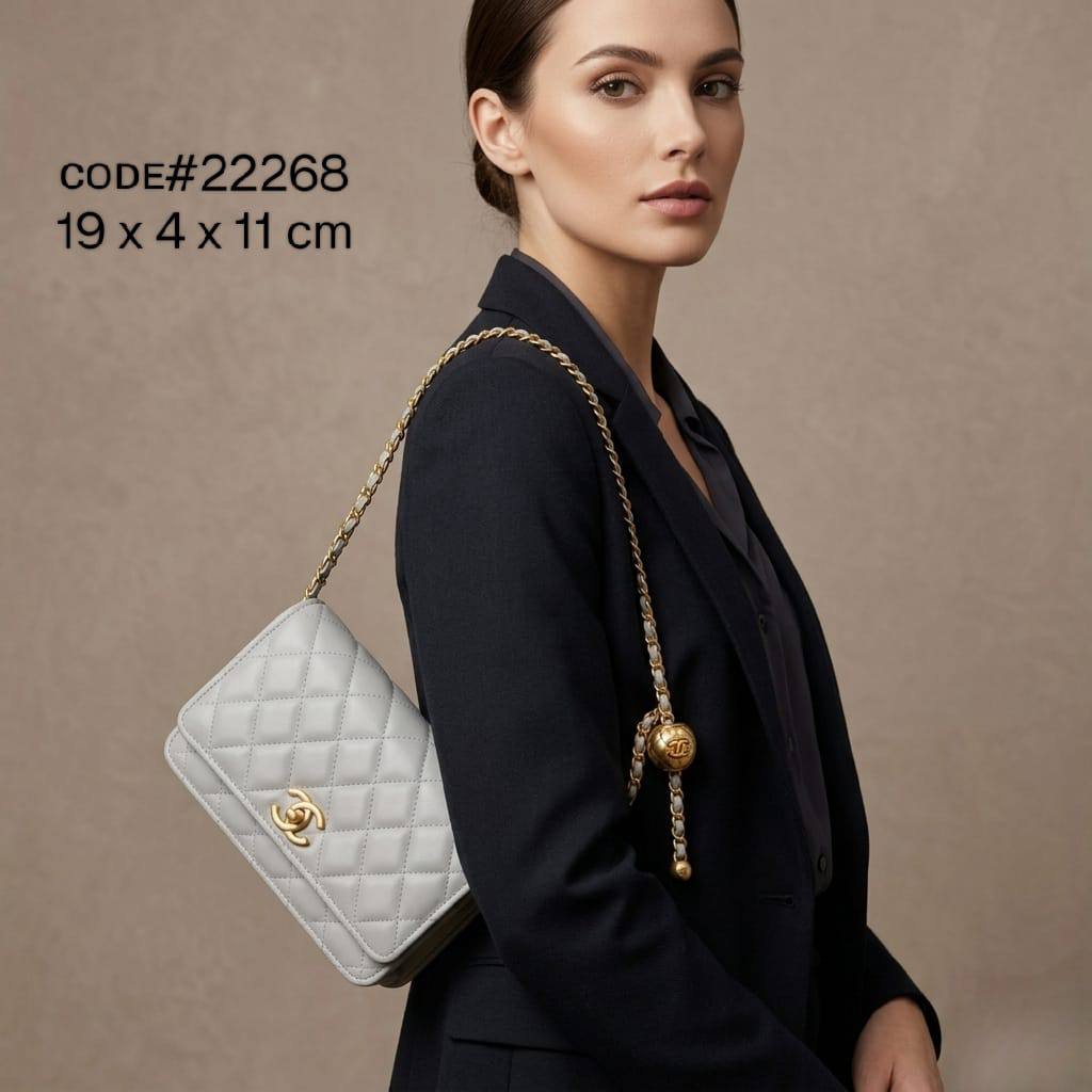 Chanel ᴡᴀʟʟᴇᴛ ᴏɴ ᴄʜᴀɪɴ
ғʟᴀᴘ ᴍᴀɢɴᴇᴛ ʟᴏᴄᴋ
ᴄᴀᴠɪᴀʀ ʟᴇᴀᴛʜᴇʀ ᴍᴀᴛᴇʀɪᴀʟ
ɢᴏʟᴅ ʜᴀʀᴅᴡᴀʀᴇ.
sɪᴢᴇ: 19 cm
ᴡɪᴛʜ BOX

75 dhs🇦🇪🇦🇪

Zain31
♥️♥️♥️
