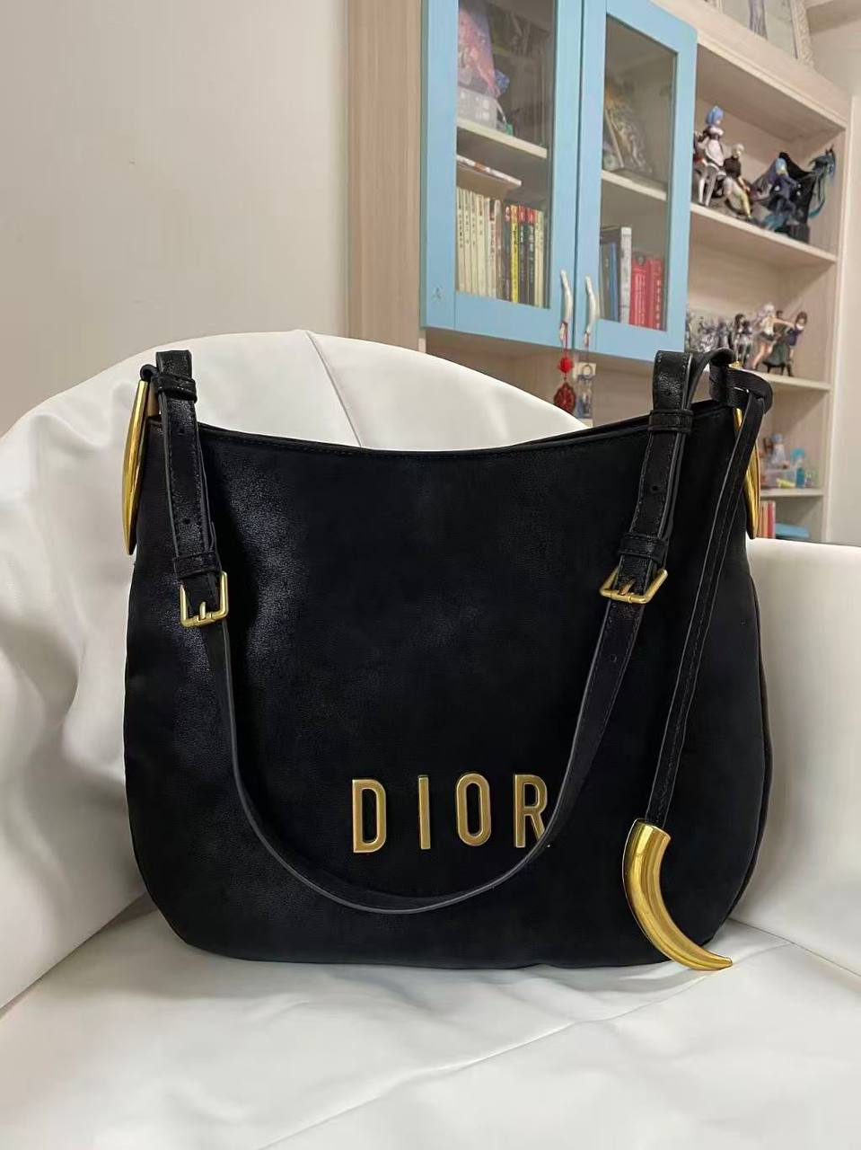 Dior
110 dhs✅

Zain143
♥️♥️♥️