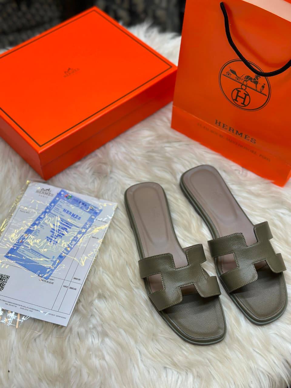 Hermes
Size:36 to 41
90 dhs🇦🇪🇦🇪

Zain241
♥️♥️♥️