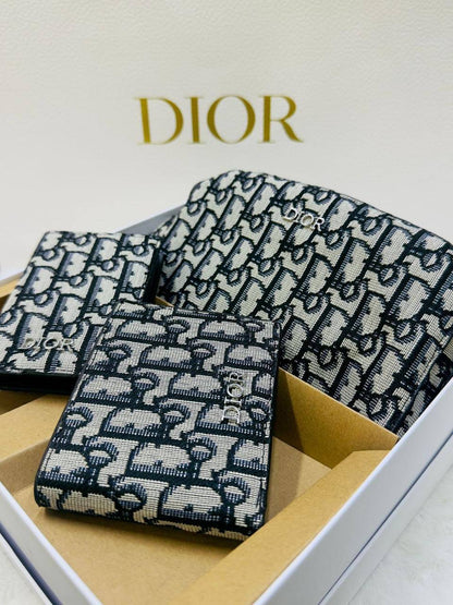 NEW CAME
POUCH & WALLET SET
GOOD QUALITY

110 dhs🇦🇪🇦🇪

Zain40
♥️♥️♥️