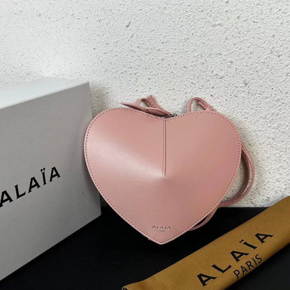 Alaia 
Master❤️❤️
  Good Quality 
280 dhs🇦🇪🇦🇪

Zain131
♥️♥️♥️