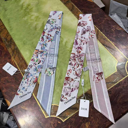 Silk   Bag scarf 
20 dhs💓

Zain93
♥️♥️♥️