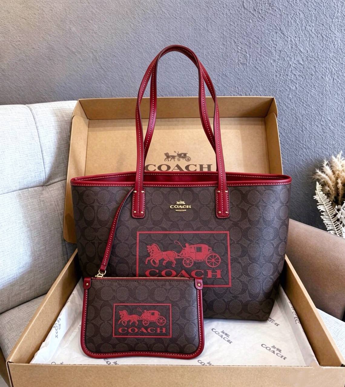 COACH 

NEW CAME 

HIGH QUALITY 

WITH POUCH 
115 dhs🇦🇪🇦🇪

Zain295
Zain17
♥️♥️♥️