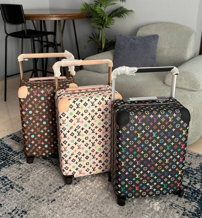 LV Travel Bags
Super Master 
For Price 👇 WTSP Text Zain 0568585901

Zain246
♥️♥️♥️