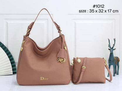 CHRISTIAN DIOR
HOBO TOTEBAG 2n1
ᴡɪᴛʜ sʟɪɴɢ ᴘᴏᴜᴄʜ
ʟᴇᴀᴛʜᴇʀ ᴍᴀᴛᴇʀɪᴀʟ
ɢᴏʟᴅ ʜᴀʀᴅᴡᴀʀᴇ
sɪᴢᴇ : 35 cm

110 dhs✅

Zain31
♥️♥️♥️