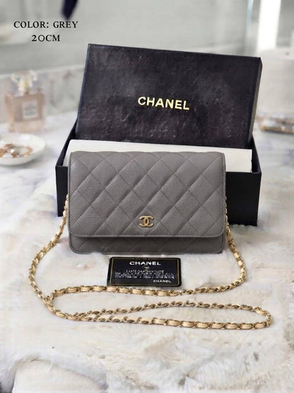Chanel ᴄʟᴀssɪᴄ ᴡᴀʟʟᴇᴛ ᴏɴ ᴄʜᴀɪɴ
ɢᴏʟᴅʜᴀʀᴅᴡᴀʀᴇ ʟᴏɴɢ sʟɪɴɢ
ᴡɪᴛʜʙᴏx
ᴄᴀᴠɪᴀʀ ᴍᴀᴛᴇʀɪᴀʟ
sɪᴢᴇ:20ᴄᴍ
100 dhs🇦🇪🇦🇪

Zain56
♥️♥️♥️