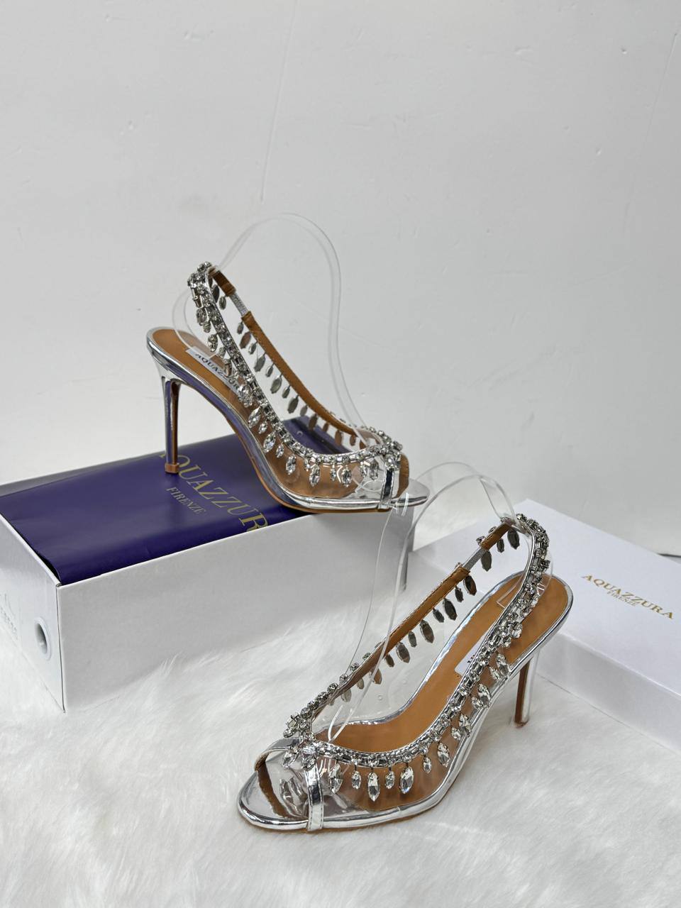 AQUAZZURA 
Restock✅
Size 36 to 41
125 dhs🪙🌨️

Zain21
♥️♥️♥️