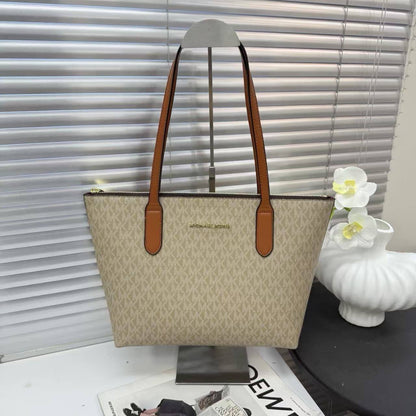 Fendi - MCM - MK
Offer
75 dhs🇦🇪🇦🇪

Zain232
♥️♥️♥️