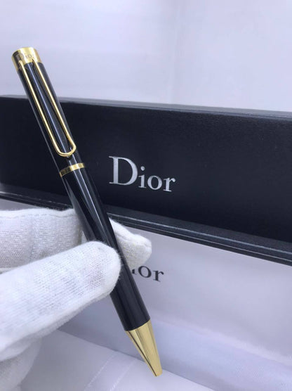 Dior Pen
55 dhs✅

Zain182
♥️♥️♥️