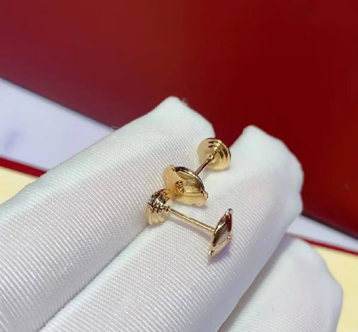*Cartier ❤️‍🔥*
Earring ✨
Master quality 💯
With normal boxes 🗃️ 
50 DHS🇦🇪🇦🇪🇦🇪
With master box 📦 
75DHS🇦🇪🇦🇪🇦🇪

Zain216
♥️♥️♥️
