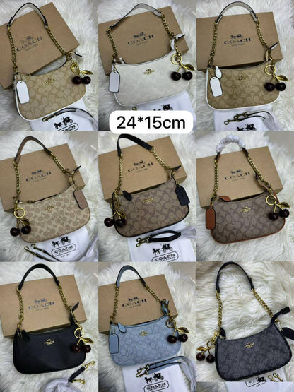🍒 Coach Teri 

1️⃣ First quality 🍒+🎁

Size : 24 * 15 * 7 cm
90 dhs💓

with 🍒box 🎁

Zain115
♥️♥️♥️