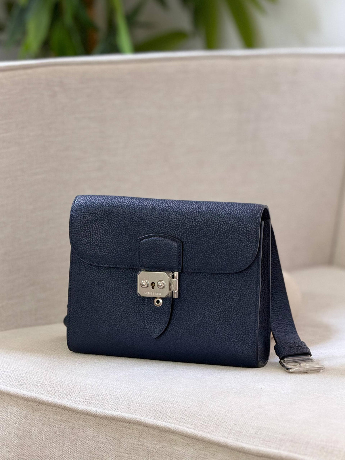 NEW COLLECTION

BRAND- HERMES 
CROSS BODY 
SUPER MASTER QUALITY 
WITH PAPER BAG🎁

For Price 👇 WhatsApp✅
0568585901 
0507557372
0552275751 Owner Zain 👌

Zain267
♥️♥️♥️