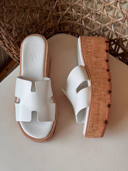 HERMES 
✨ Collection
👠 36–41
💎 Premium Quality
🔥 Super Master
450 dhs🇦🇪🇦🇪

Zain198
♥️♥️♥️
