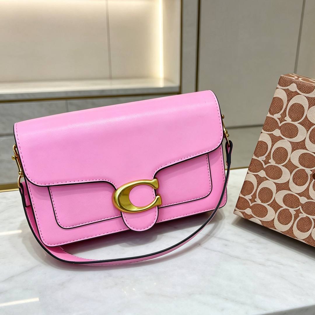 Coach
90 dhs🇦🇪🇦🇪
with box

Zain235
♥️♥️♥️