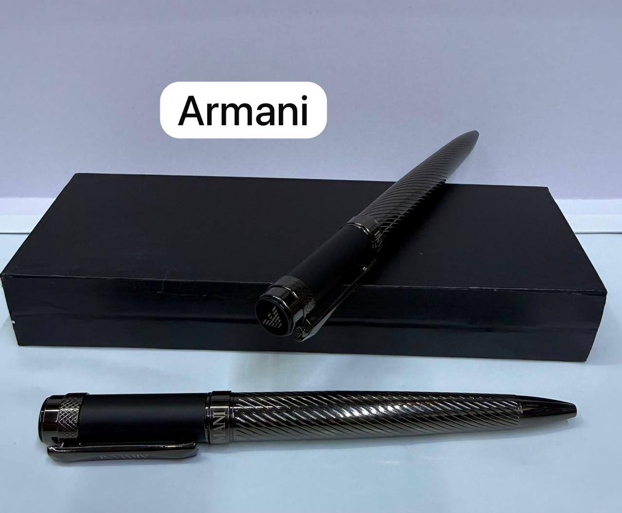 Pen
35 dhs💛 
No Box

Zain93
♥️♥️♥️