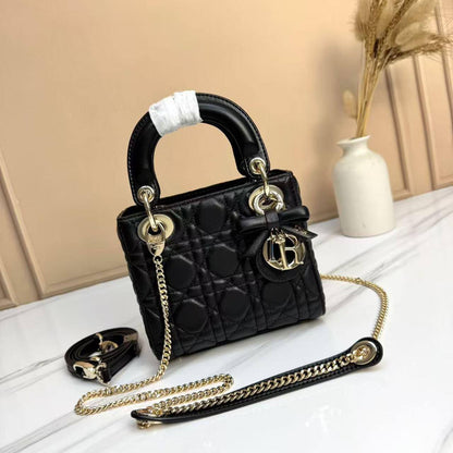 Dior
master💓
300 dhs✅

Zain153
♥️♥️♥️