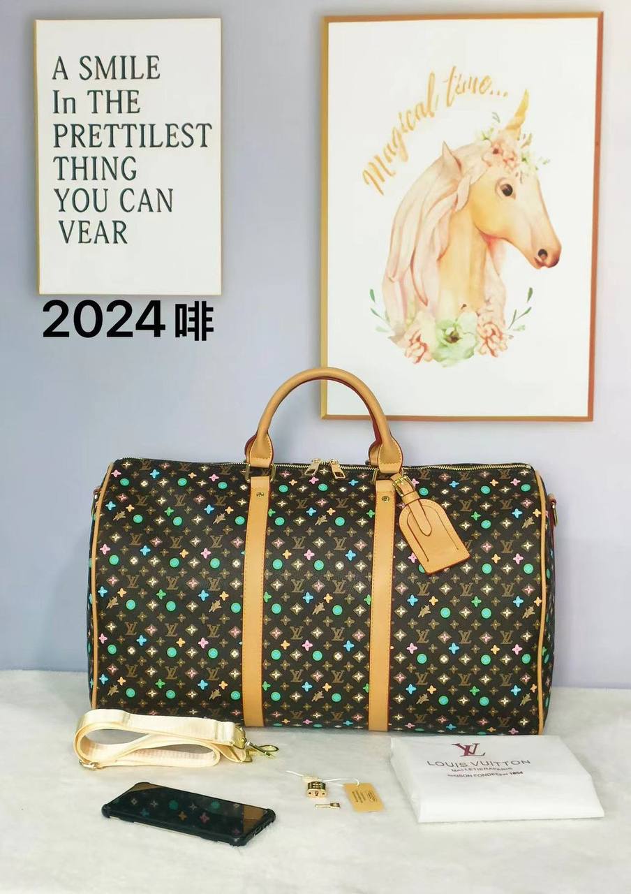 LV 
Travel Bags
140 dhs✅ Glossy
130 dhs✅ Normal

Zain137
♥️♥️♥️