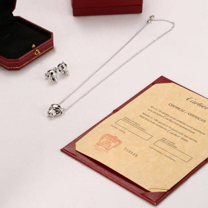 Cartier ❤️‍🔥*
Necklace ✨
Earring 💥
Master quality 💯
With normal boxes 🗃️ 
110 dhs✅
With master box 📦 
150 dhs✅

Zain216
♥️♥️