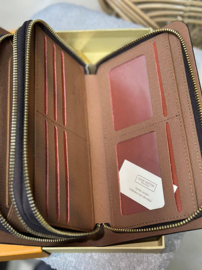 LV
Good quality 
with box
🎁🎁🎁

110 dhs🇦🇪

Zain186
♥️♥️♥️