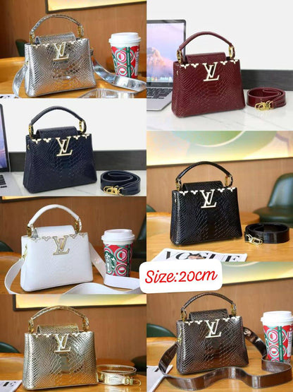 LV
Restock 
Good quality 
Size 20*cm
120 dhs🇦🇪🇦🇪
With box 📦🔥🔥

Zain70
♥️♥️♥️