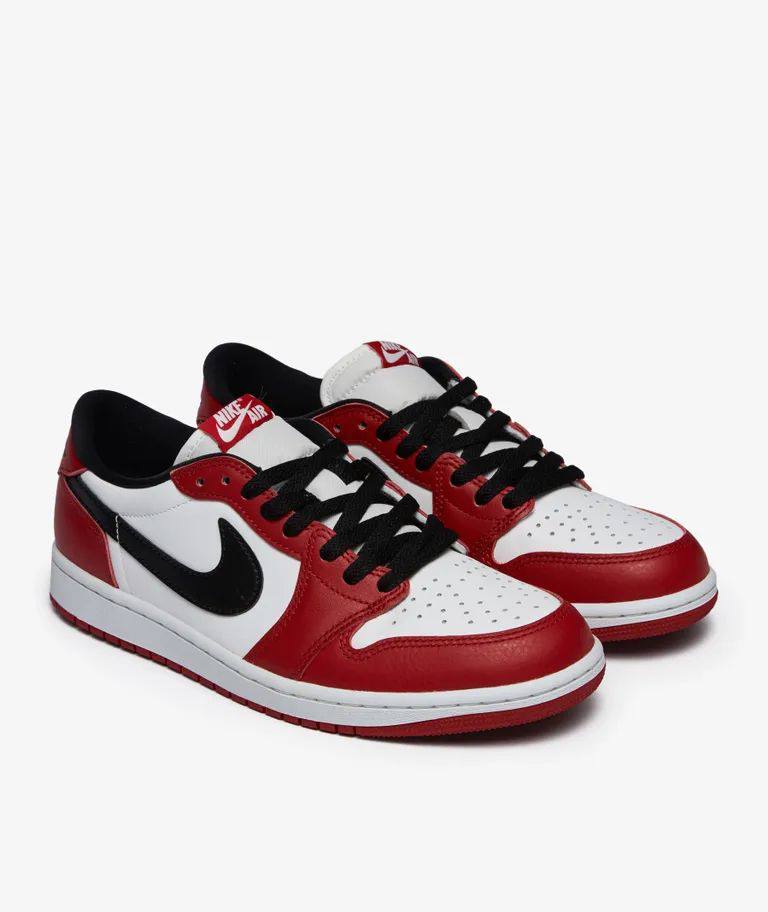 Air Jordan 1 Retro Low OG "Chicago" - Varsity Red/summit White
36-45 AVAILABLE 
190 dhs💓

Zain242
♥️♥️♥️