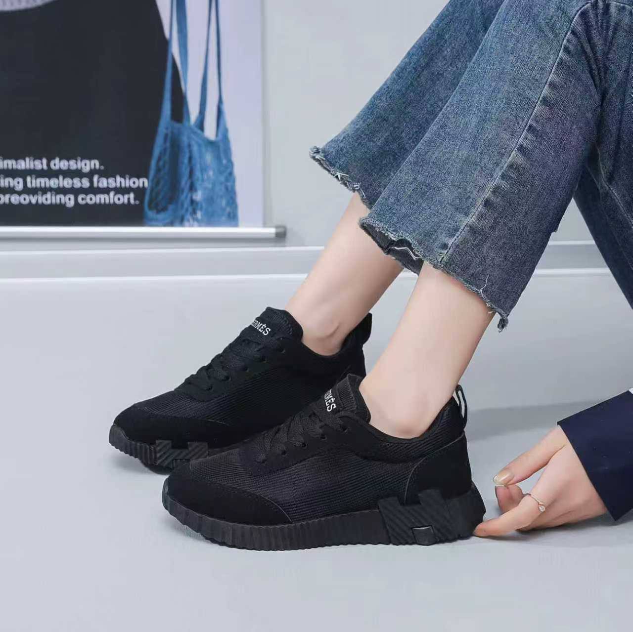 Hermes
Size 39to45
85 dhs🇦🇪🇦🇪

Zain163
♥️♥️♥️