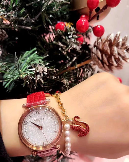 SWAROVSKI 
Bracelet 😍
Master quality 💯
With normal boxes 🗃️ 
70 dhs✅

With master box 📦 
100 dhs✅

Zain216
♥️♥️♥️