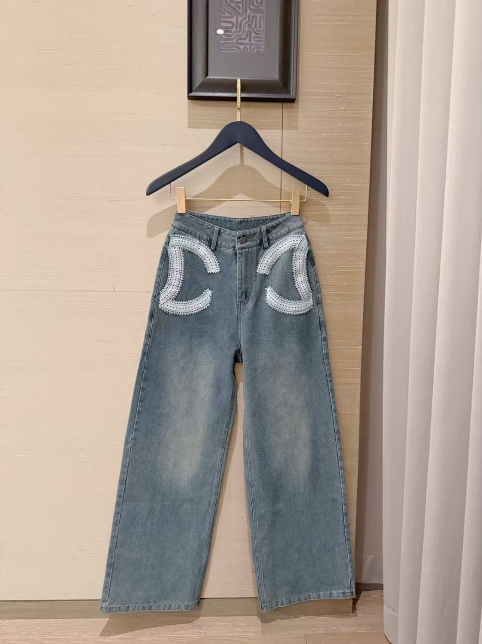 *New collections*                                                
CAHNEL
*Super Master quality*
*Sizes: S M L* 
350 dhs🇦🇪🇦🇪

Zain308
♥️♥️♥️