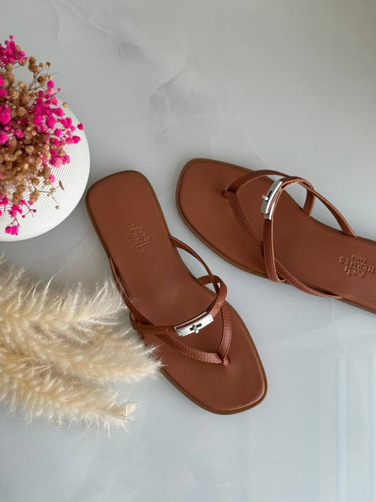 NEW HERMES
*Vip quality*
*Size 36 to 41*
450 dhs✅

Zain113
♥️♥️♥️