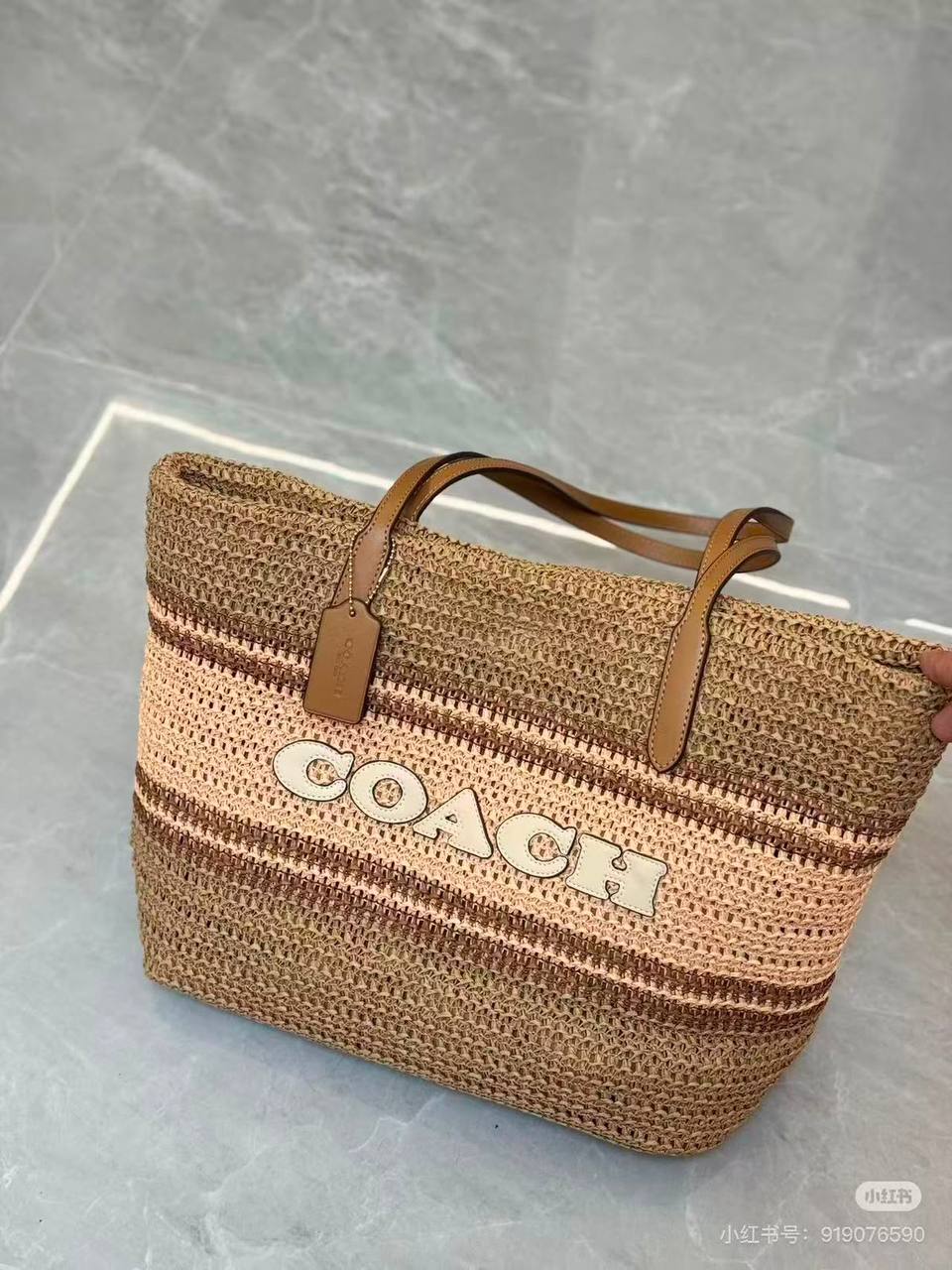 Coach
Size  38cm
95 dhs💛

Zain04
♥️♥️♥️